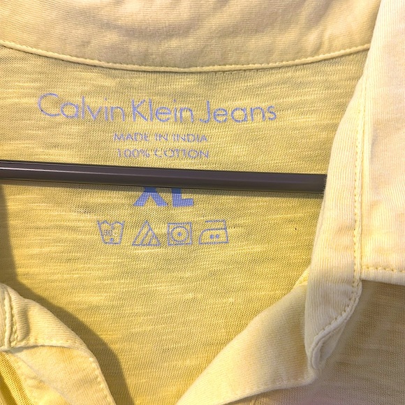 Calvin Klein jeans no button v neck collared ss polo shirt. Size XL. 100%cotton - Picture 2 of 6